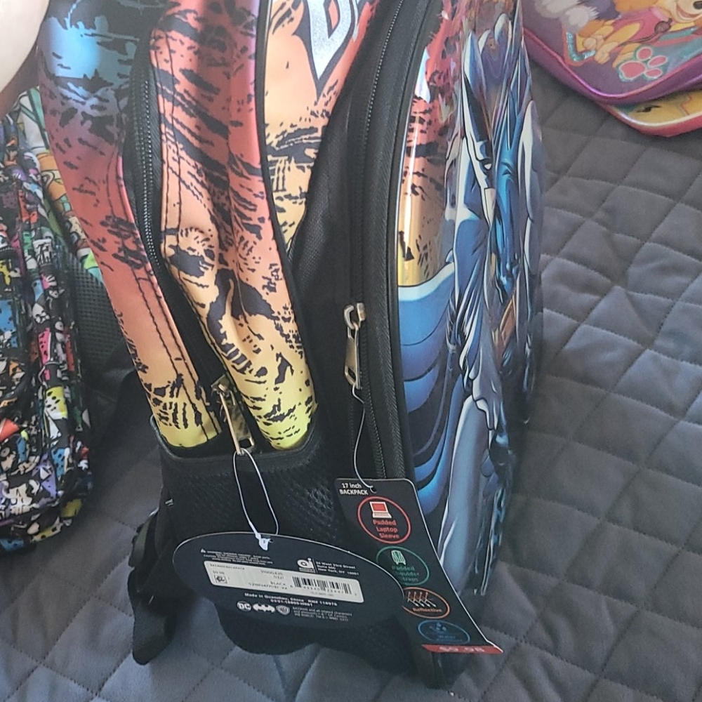 Batman back pack - Picture 3 of 4